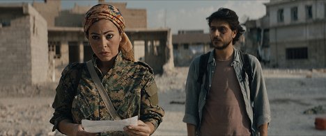 Sara Abi Kanaan, Tarek Yaacoub - Broken Keys - Filmfotos