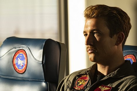 Miles Teller - Top Gun: Maverick - Photos