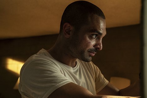 Michael Mando - Better Call Saul - Carrot and Stick - Photos