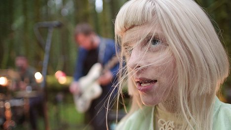 Aurora Aksnes - HAIK - Filmfotók