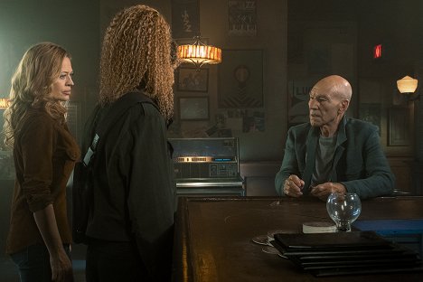 Jeri Ryan, Patrick Stewart - Star Trek: Picard - Mercy - Van film