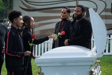 Miles Brown, Marsai Martin, Tracee Ellis Ross, Anthony Anderson - Black-ish - Homegoing - Photos