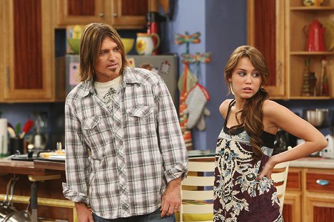 Billy Ray Cyrus, Miley Cyrus - Hannah Montana - Don't Go Breakin' My Tooth - Photos