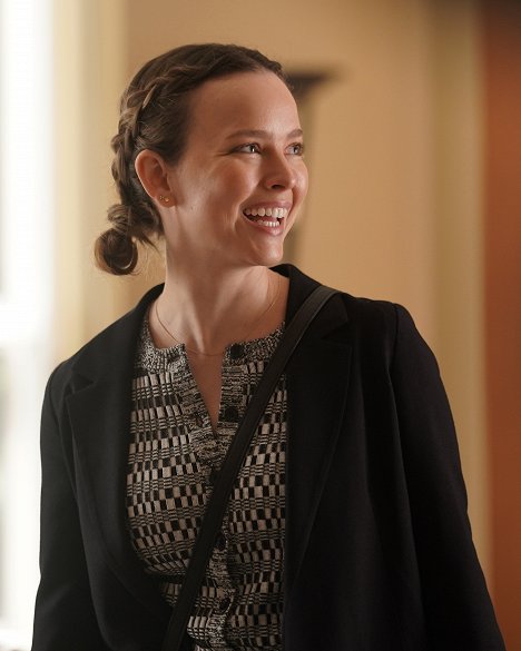 Allison Miller - A Million Little Things - 60 Minutes - Photos