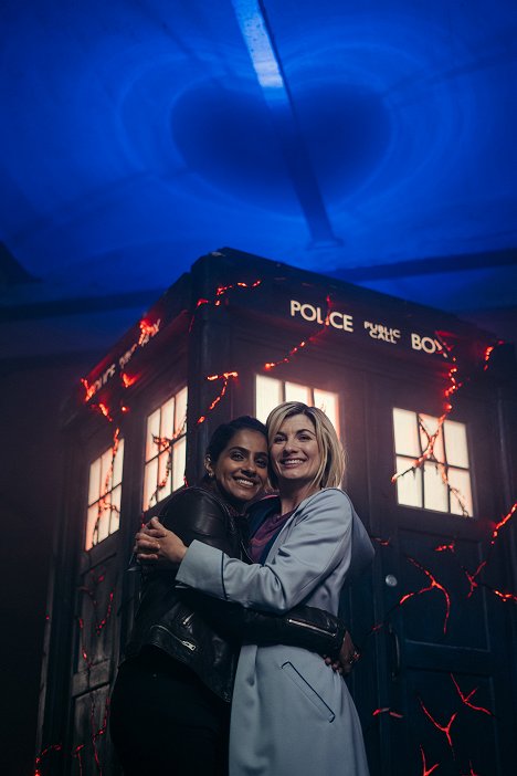 Mandip Gill, Jodie Whittaker - Doctor Who - Eve of the Daleks - Dreharbeiten