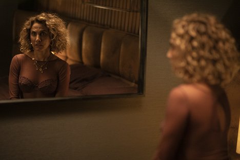 Toni Acosta - Espejo, espejo - De la película