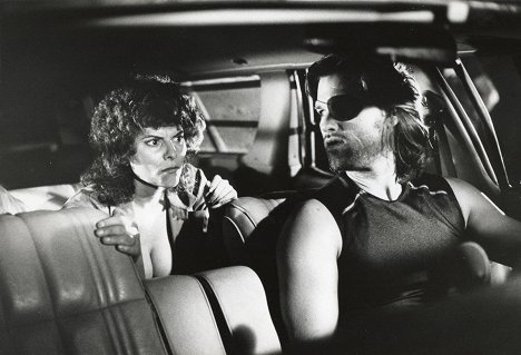 Adrienne Barbeau, Kurt Russell - Útěk z New Yorku - Z filmu