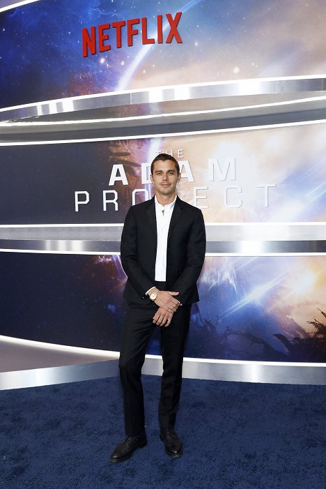 The Adam Project World Premiere at Alice Tully Hall on February 28, 2022 in New York City - Antoni Porowski - El proyecto Adam - Eventos