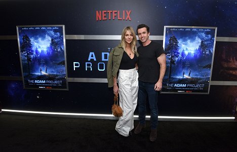 The Adam Project Los Angeles special screening at The London West Hollywood at Beverly Hills on February 15, 2022 in West Hollywood, California - Kaitlin Olson, Rob McElhenney - The Adam Project - Events
