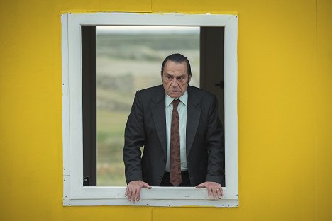 Haluk Bilginer - Dvojí život jedné rodiny - Epizoda 2 - Z filmu