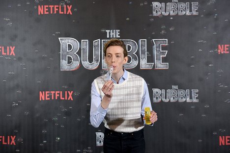 "The Bubble" Photo Call at Four Seasons Hotel Los Angeles at Beverly Hills on March 05, 2022 in Los Angeles, California - Harry Trevaldwyn - The Bubble - Events