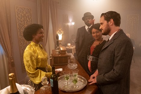 Shanice Banton, James Graham - Murdoch Mysteries - There's Something About Mary - Filmfotos