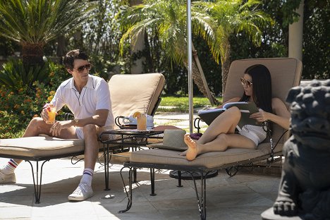 Matthew Goode, Meredith Garretson - The Offer - A Seat at the Table - Photos