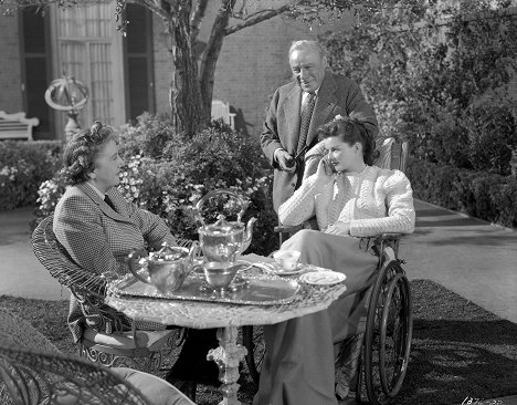 Kathryn Card, Edmund Gwenn, Katharine Hepburn - Salattuja tunteita - Kuvat elokuvasta