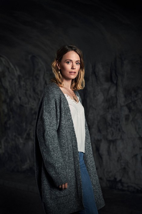 Katia Winter - Hamilton - Undercover in Stockholm - Werbefoto