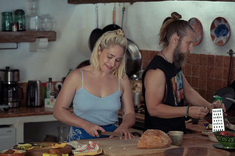 Jemima Kirke, Tadhg Murphy - Conversations with Friends - Am Siedepunkt - Filmfotos