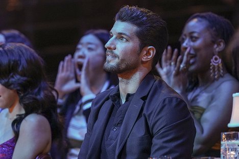 Bryan Craig - Good Trouble - That's Me in the Spotlight - Filmfotos