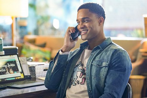 Marcus Emanuel Mitchell - Good Trouble - That's Me in the Spotlight - Do filme