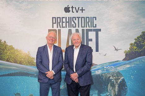 London Premiere of "Prehistoric Planet" at BFI IMAX Waterloo on May 18, 2022 in London, England - Mike Gunton, David Attenborough - Prehistoric Planet - Eventos