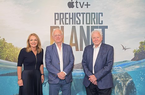 London Premiere of "Prehistoric Planet" at BFI IMAX Waterloo on May 18, 2022 in London, England - Mike Gunton, David Attenborough - Prehistoric Planet - Eventos