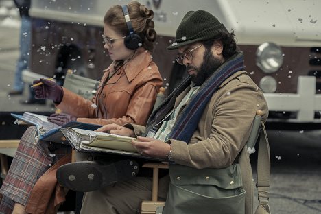 Danielle Titus, Dan Fogler