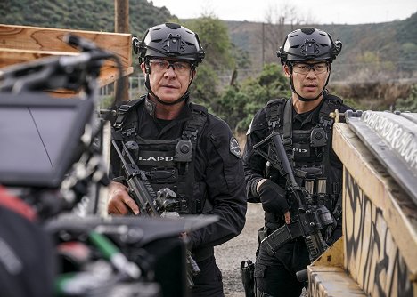 Kenny Johnson, David Lim - S.W.A.T. - Family - Making of