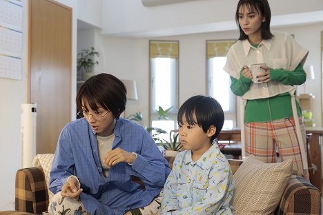 Hikari Mitsushima, Eito Kawahara, Karen Takizawa - Mirai e no 10 Count - Van film