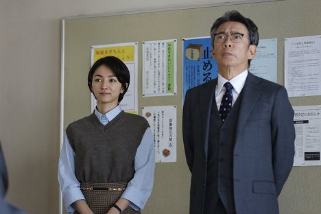 Hikari Mitsushima, Katsuhisa Namase - Mirai e no 10 Count - Van film