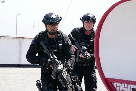 Shemar Moore, Kenny Johnson - S.W.A.T. - Farewell - Filmfotos