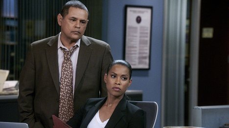 Raymond Cruz, Kearran Giovanni - Oddelenie závažných zločinov - Present Tense - Z filmu