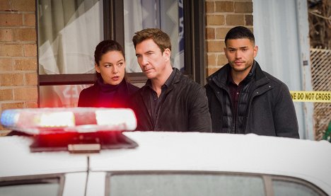 Alexa Davalos, Dylan McDermott, Miguel Gomez - FBI: Most Wanted - Reaper - Film