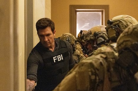 Dylan McDermott - FBI: Most Wanted - Greatest Hits - Photos