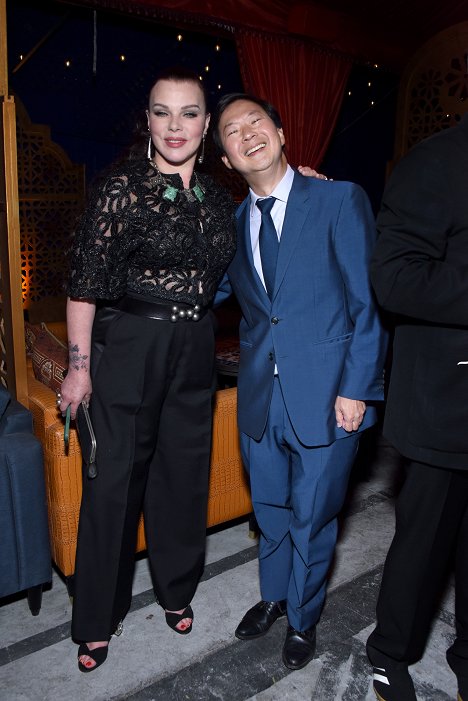 Pentaverate Premiere + After Party at The Hollywood Roosevelt on May 04, 2022 in Los Angeles, California - Debi Mazar, Ken Jeong - The Pentaverate - Tapahtumista