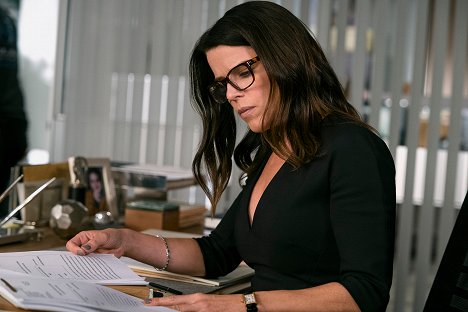Neve Campbell - The Lincoln Lawyer - The Brass Verdict - Photos