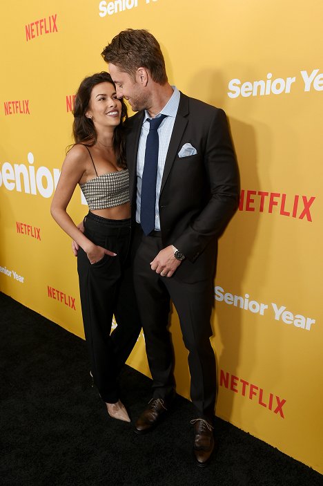 Netflix Senior Year Special Screening and Reception at The London West Hollywood at Beverly Hills on May 10, 2022 in West Hollywood, California - Sofia Pernas, Justin Hartley - Powrót do liceum - Z imprez