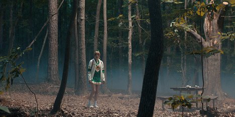 Grace Van Dien - Stranger Things - Ensimmäinen luku: Hornantuli-kerho - Kuvat elokuvasta