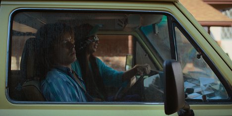 Charlie Heaton, Eduardo Franco - Stranger Things - Ensimmäinen luku: Hornantuli-kerho - Kuvat elokuvasta