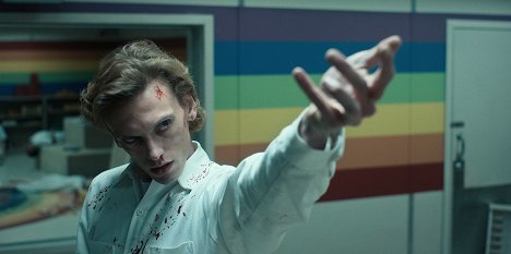 Jamie Campbell Bower - Stranger Things - Hetedik fejezet: Mészárlás a Hawkins Laborban - Filmfotók