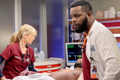 Kristen Hager, Guy Lockard - Chicago Med - All the Things That Could Have Been - Photos