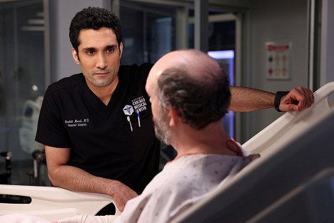 Dominic Rains - Chicago Med - The Things We Thought We Left Behind - Film