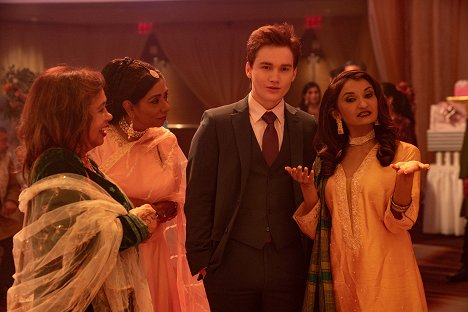 Matt Lintz, Anjali Bhimani - Ms. Marvel - Destined - Photos