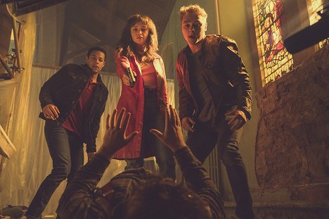 Daryl McCormack, Olivia Cooke, Ben Hardy - Pixie - Z filmu