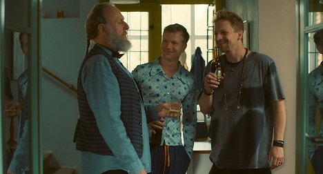 Jaroslav Dušek, Matěj Hádek, Tomáš Klus - Přání k narozeninám - Filmfotók