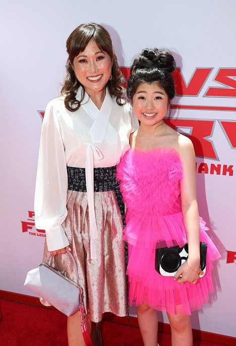 "Paws of Fury" Family Day at the Paramount Pictures Studios Lot on July 10, 2022 in Los Angeles, California. - Cathy Shim, Kylie Kuioka - Paws of Fury: The Legend of Hank - Events
