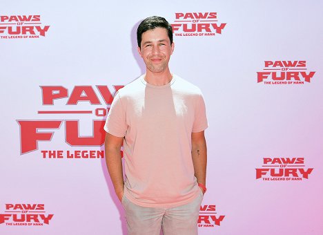 "Paws of Fury" Family Day at the Paramount Pictures Studios Lot on July 10, 2022 in Los Angeles, California. - Josh Peck - Labky v akcii - Z akcií