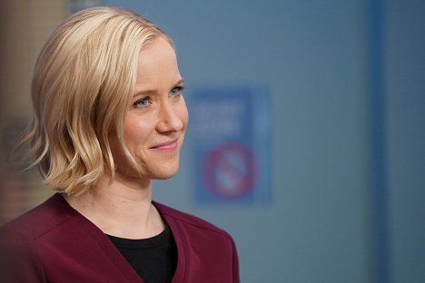Jessy Schram - Chicago Med - End of the Day, Anything Can Happen - Photos