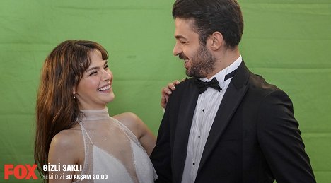 Sinem Ünsal, Halit Özgür Sarı - Gizli Saklı - Episode 1 - Forgatási fotók