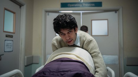 Ben Whishaw - This Is Going to Hurt - Episode 1 - Film