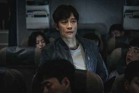 Byeong-heon Lee - Declaración de emergencia - De la película