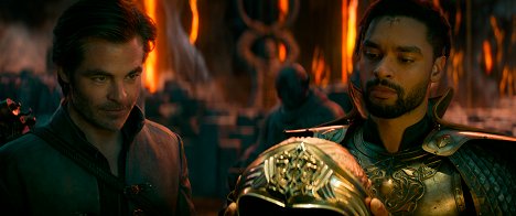 Chris Pine, Regé-Jean Page - Dungeons & Dragons: Honor Among Thieves - Photos